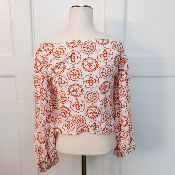 Burnt Orange Top Off-Shoulder Vince Camuto XS Boho Balloon Sleeve - Picture 4 of 6
